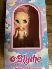 Blythe Very Vicky ブライス ベリーヴィッキー 人形本体 - メルカリ