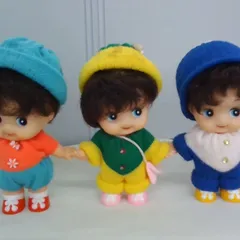 昭和レトロ キューピー人形 3体セット 髪の毛あり ニット服 ソフビ 当時物B-151のサムネイル