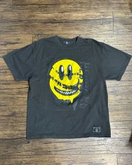 ぶち抜きスマイルtシャツ タイタニック - メルカリ