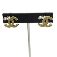 CHANEL シャネル ココマーク フラワーモチーフ ピアス B26・C - メルカリ