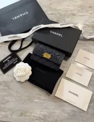 正規品 CHANEL BOY ボーイ カードウォレット 30番台のサムネイル