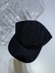 PRADA キャップ　ユニセックス　茶系　プラダ　ロゴ刺しゅう　Mサイズ　美品 PRADA キャップ ユニセックス 茶系 プラダ ロゴ刺しゅう Mサイズ 美品