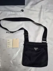 (最安値) PRADA プラダ リナイロン クロスバック 出品のサムネイル
