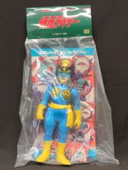 メディコムトイ 東映レトロソフビ 仮面ライダー 蜂女(新色)+ミニソフビ