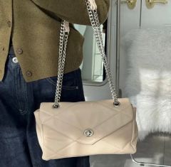 Soft Down Rare Chain Bag Shoulder Bag Crossbody Bag Guest Look Date Outfit Beige