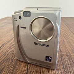 FUJIFILM FinePix 4700z 富士フィルム デジカメ - メルカリ