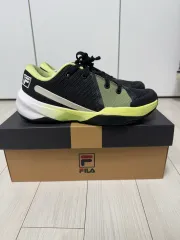 FILA フィラ テニスシューズ 235のサムネイル