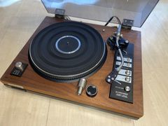 美品 ダイソン SV30 コードレスクリーナー サイクロン 掃除機 ハンディ