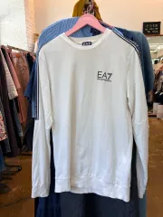 EA7 エンポリオアルマーニ 白 長袖Tシャツのサムネイル