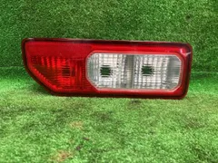 ジムニーシエラ JB74W 左テールランプ・テールライト コイト 220-5938 35670-77R00のサムネイル
