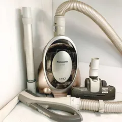 Panasonic パナソニック 電気掃除機 サイクロン掃除機  掃除機 TR-MC-S900W-PN 2009年製のサムネイル
