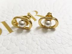 2026年最新】Dior Navy ピアスの人気アイテム - メルカリ