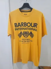 バブアー インターナショナル スティーブ マックイーン 半袖 Tシャツ イェローのサムネイル