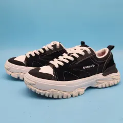 umbro アンブロ ハイク メンズスニーカー 260のサムネイル