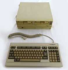 レトロ・希少】NEC・PC-8801 本体+キーボード+モニター - メルカリ