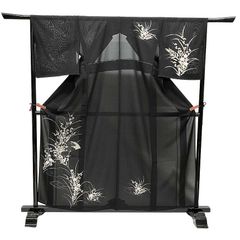 絽 黒地 総刺繍 華文 花唐草 訪問着 薄物 - メルカリ