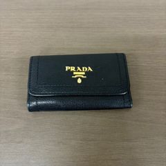 PRADA キーケース 6連 ブラック ゴールド金具 - メルカリ