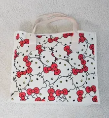 Sanrio(サンリオ) レッド リー(LEE) リボンのハローキティ FACE(フェイス) パータン スクエア エコバッグのサムネイル