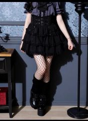 THEREDTHREAD airy tiered skirt mini - メルカリ
