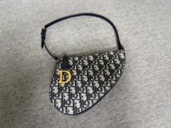 Christian Dior トロッター サドルバッグ証明書付 - メルカリ