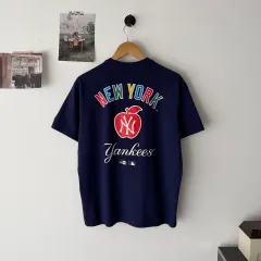 M NEW ERA ニューヨーク・ヤンキース Tシャツのサムネイル