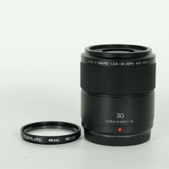 LUMIX G7本体＋OLYMPUSレンズ＋バッテリー2つ - メルカリ
