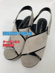 BRUNO PREMI サンダル ベージュ スエード 無地 ライン柄 フラット ストラップあり レディースのサムネイル