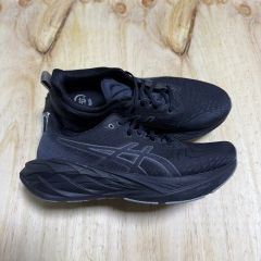 ASICS アシックス ノヴァブラスト4 ブラック 27㎝ 新品未使用タグ付