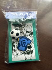 ブルーロック展 ユニフォームラバーキーホルダー 糸師凛ver. - メルカリ