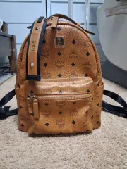 MCMエム シー エムバッグパックのサムネイル