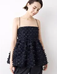 値下げ！可愛いですよ！早い者勝ち！定価4.3万【ほぼ未使用】Whim Gazette ウィムガゼット 23SS 完売品 リボンキャミブラウス 黒 フォーマル 2A48のサムネイル