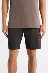 ビラボン メンズ ボトムス ハーフパンツ・ショーツ ショートパンツ Billabong Surftrek Journey Hybrid Shorts Black ブラックのサムネイル