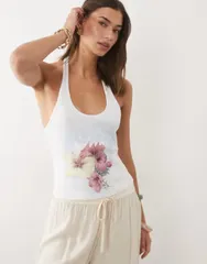 エイソス レディース トップス Tシャツ リブ グラフィック ホルター ASOS DESIGN ribbed halterneck tank top with Maui flower graphicのサムネイル