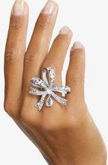 スワロフスキー SWAROVSKI Lucent フープピアス 緑 - メルカリ