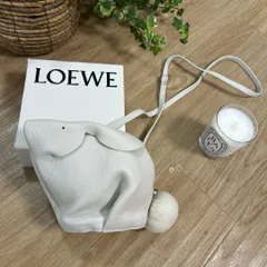 LOEWE　ロエベ　バニーバッグ　ラビット　ショルダー斜めがけポシェット　うさぎのサムネイル
