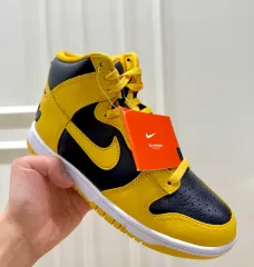 (230 235)新品 NIKE スニーカー ウータン・クラン ダンク ハイのサムネイル