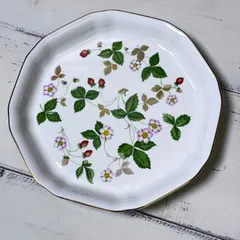 ウェッジウッド ワイルドストロベリー 八角プレート 約24cm Wedgwood 苺のサムネイル