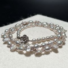 上質艶美天然淡水パールボタニカルデザインブレス - メルカリ