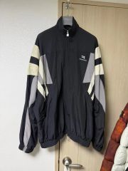 米津玄師着用 BALENCIAGA トラックジャケット KICKBACK - メルカリ
