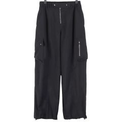 CS】two tuck nylon cargo trousers - メルカリ