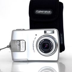 動作品　PENTAXはOptio 330GS デジカメ PENTAX Optio 330GS 3.2 Megapixels 単3電池使用 - メルカリ