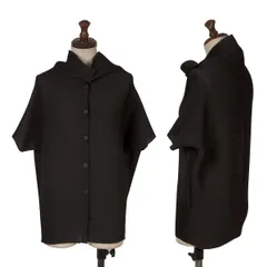 イッセイミヤケミーISSEY MIYAKE me ストレッチプリーツ半袖シャツ 黒のサムネイル