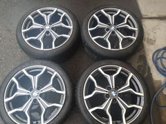 中古 ヨコハマ ADVAN Sport V107 235/40ZR19 2024年製造 2本セット