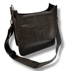 IO PELLE イオペレ ear別注レザーラウンドショルダーバッグ 本革 レザー型押し 馬 ショルダー取り外し可能 コラボレーション ベーシック イタリア製 ブラック レディース 通年 ゴーゴー古着セントラルパーク名古屋店No.2136のサムネイル