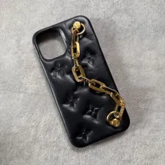 LOUIS VUITTON ルイヴィトン iPhone 12/12 Pro ケース カバー クッサン モノグラム チェーン レザー ブラック ゴールド M81116のサムネイル