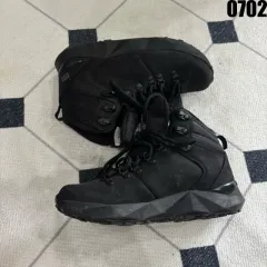 THE NORTH FACE ザノースフェイス ブラック ハイキング ブーツ 240のサムネイル