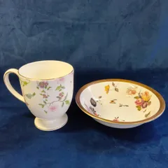 ウェッジウッド Wedgwood フローラルゴールド&スウィートプラム FG：サラダボウル　SP：マグカップ｜2点セット 260502-289のサムネイル