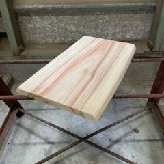 国産楠 一枚板 耳付き 長さ45cm×幅29～30cm×厚み2cm サンダー仕上げ