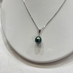 美品☆K10金 WG ネックレス 黒真珠 ナンヨウパール kawasumi - メルカリ