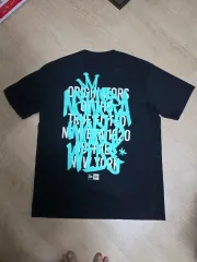 NEW ERA ニューエラ グラフィティ 半袖Tシャツ ブラック XLのサムネイル